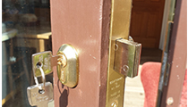 Reversed Nightlatches for Double Outward Opening Doors 